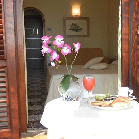 Hotel Aktea Lipari  Zewnętrze zdjęcie